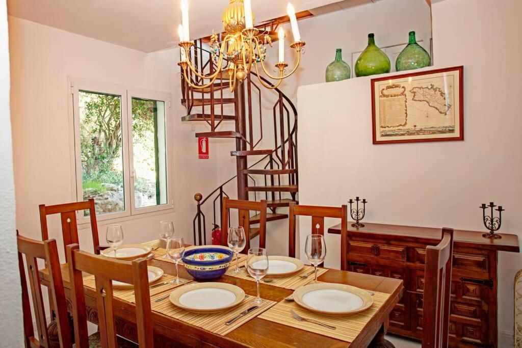 Villa Cecylia Es Canutells Bagian luar foto